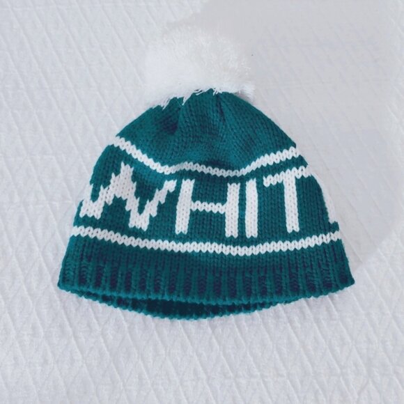 Rare BULA "Big White" Ski Resort Fleece Pom Pom Beanie Hat - Picture 6 of 8